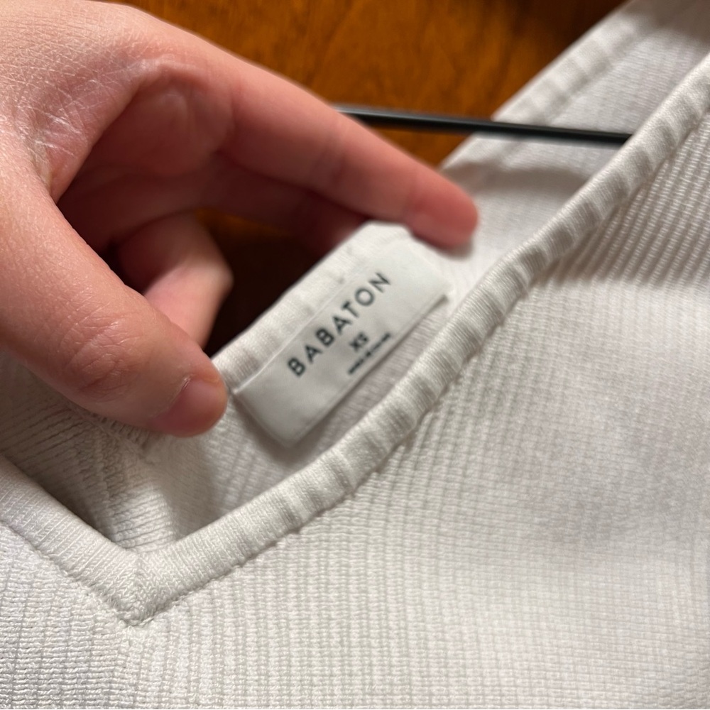 Aritzia Babton Contour White Tank Top - Picture 3 of 5
